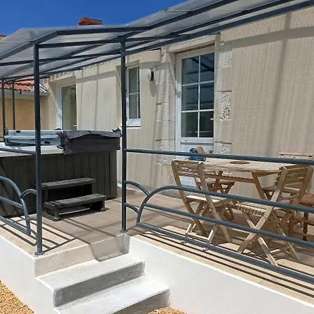 Ferienhaus Maison Avec Jacuzzi Paisible Et