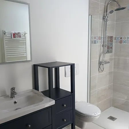 Dom wakacyjny Maison Avec Jacuzzi Paisible Et *
